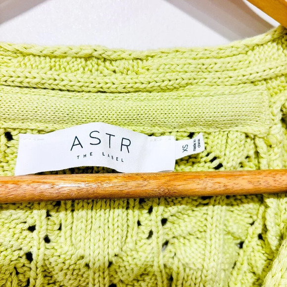 ASTR THE LABEL Elowen Puff Sleeve  Sweater - Picture 7 of 8